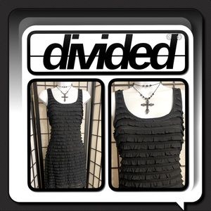 EUC Adorable LBD with Lace Ruffling 🖤